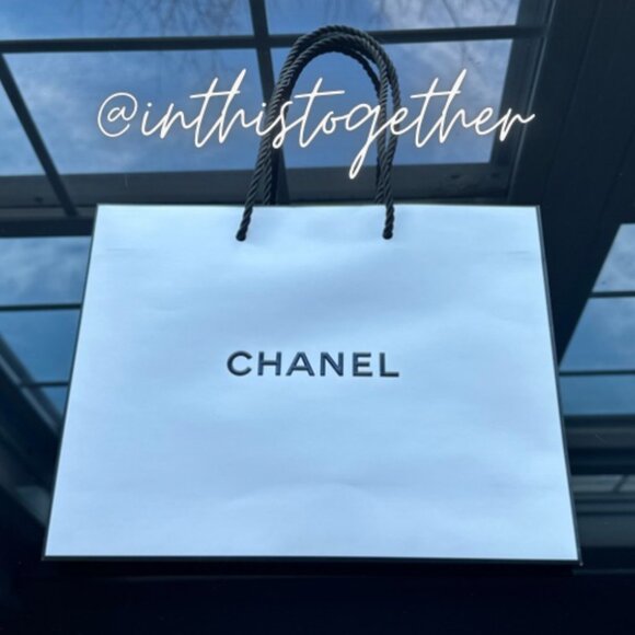 OG Chanel Paper Shopping Bag - for Oct 26 Benefit Show - Picture 1 of 2